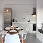 21 Luxury Lägenhet Naousa
